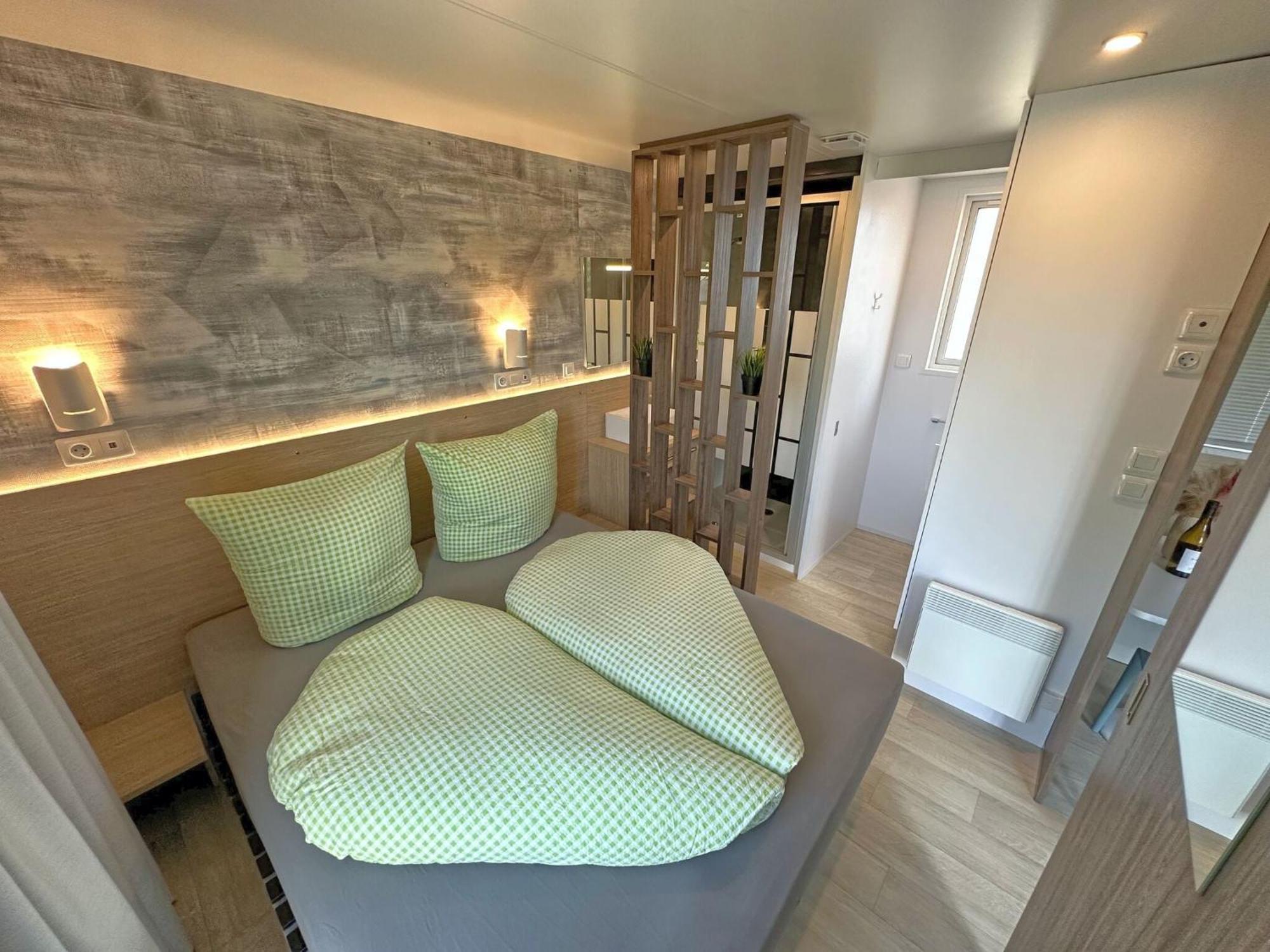 Feriendorf Seeblick - Tinyhouse Direkt Am See 네운부르그포름발트 외부 사진